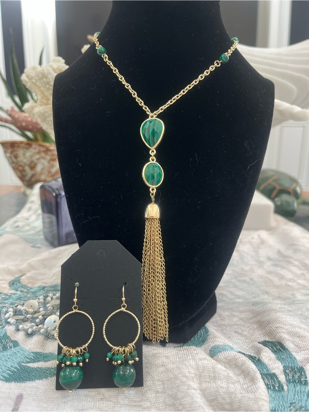 Brand New! Malachite Tassel Necklace w genuine Malachite gold plated earrings